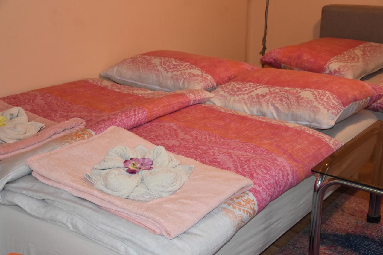 Dafinka Apartamento Banská Bystrica Exterior foto