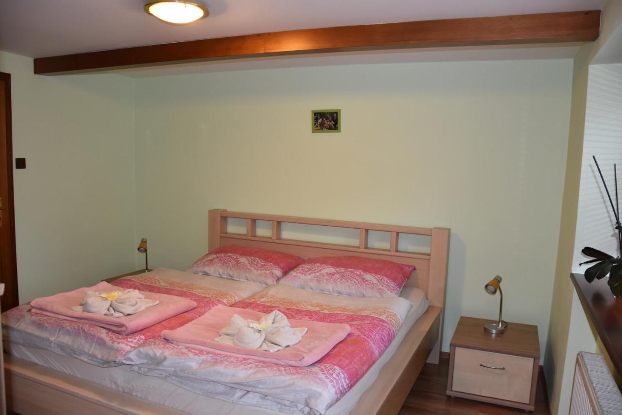 Dafinka Apartamento Banská Bystrica Exterior foto