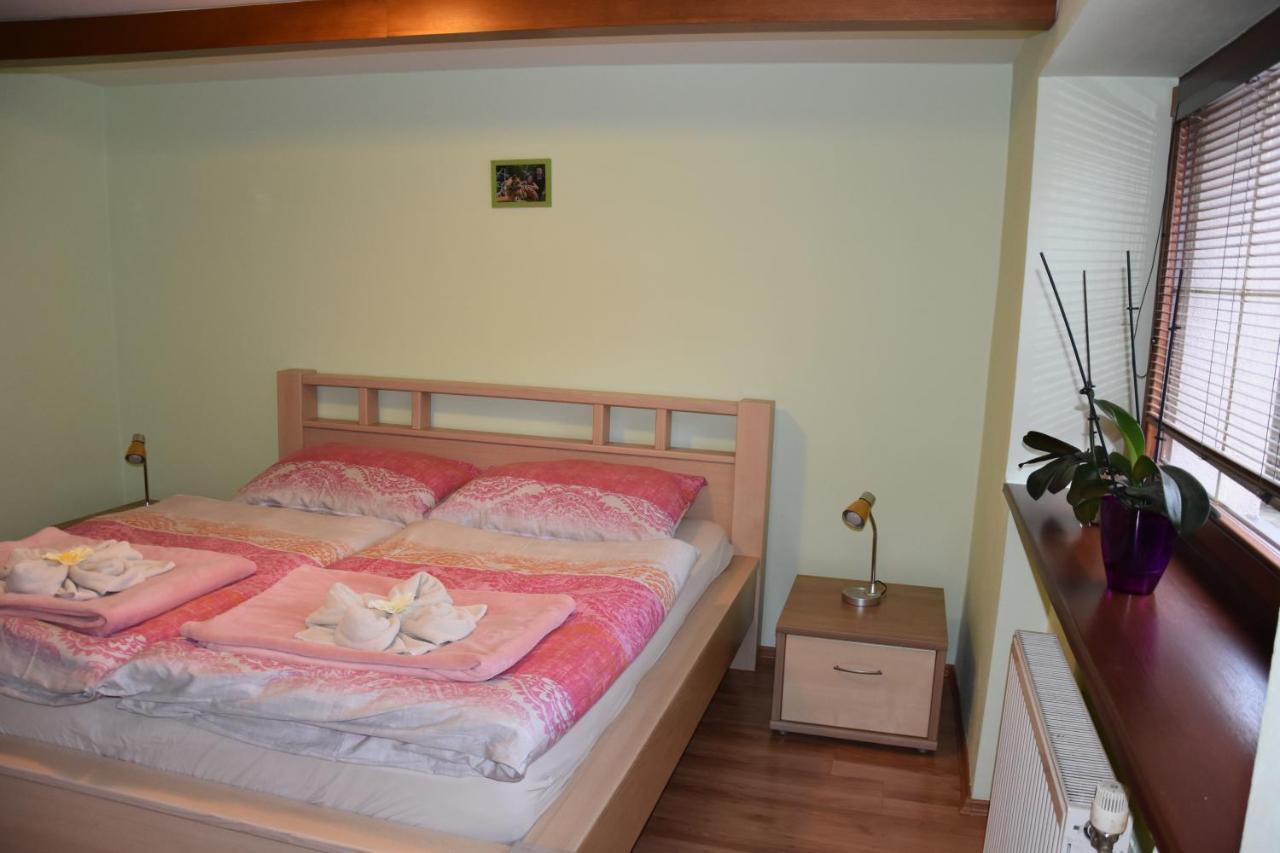 Dafinka Apartamento Banská Bystrica Exterior foto
