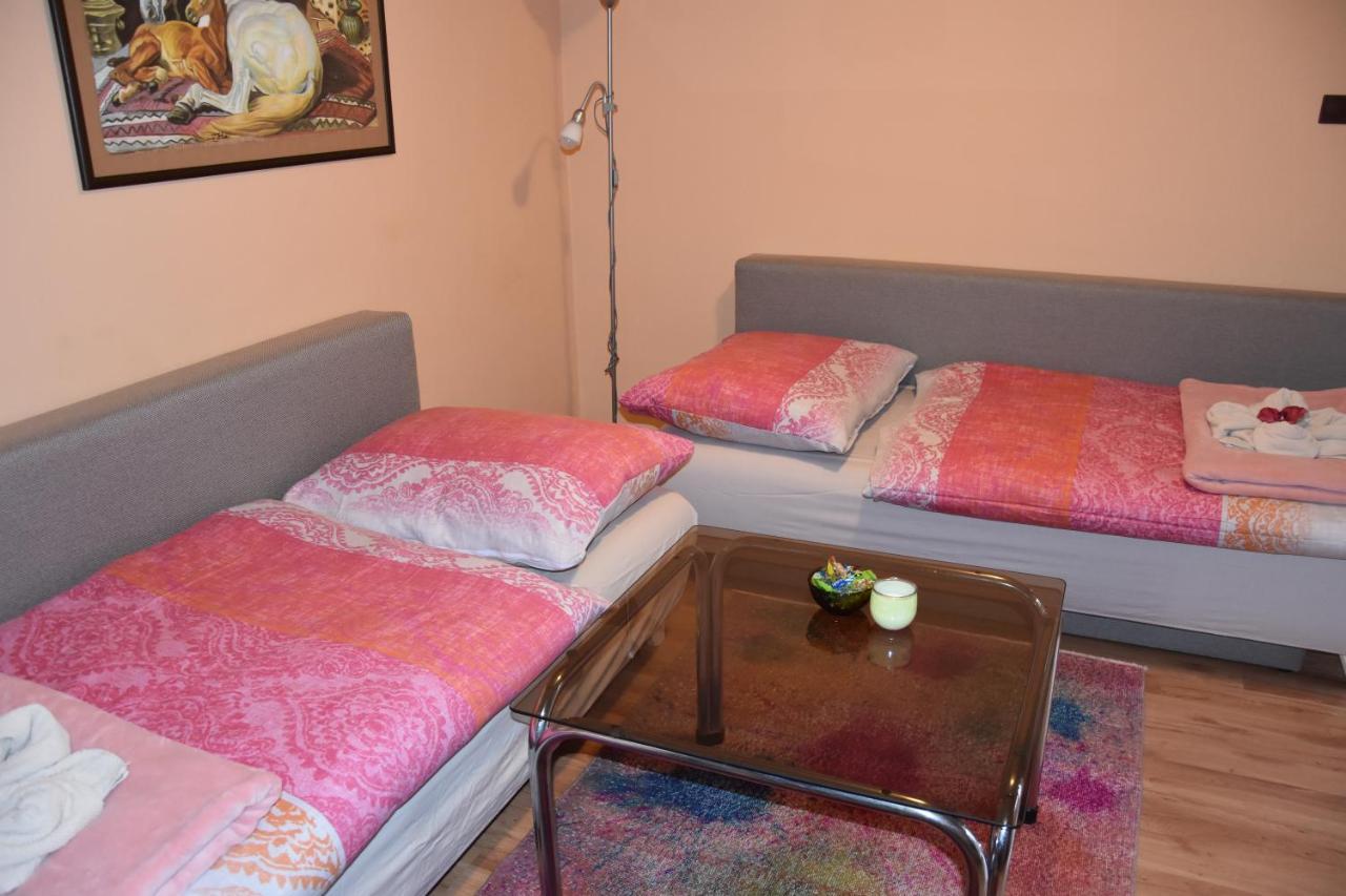 Dafinka Apartamento Banská Bystrica Exterior foto