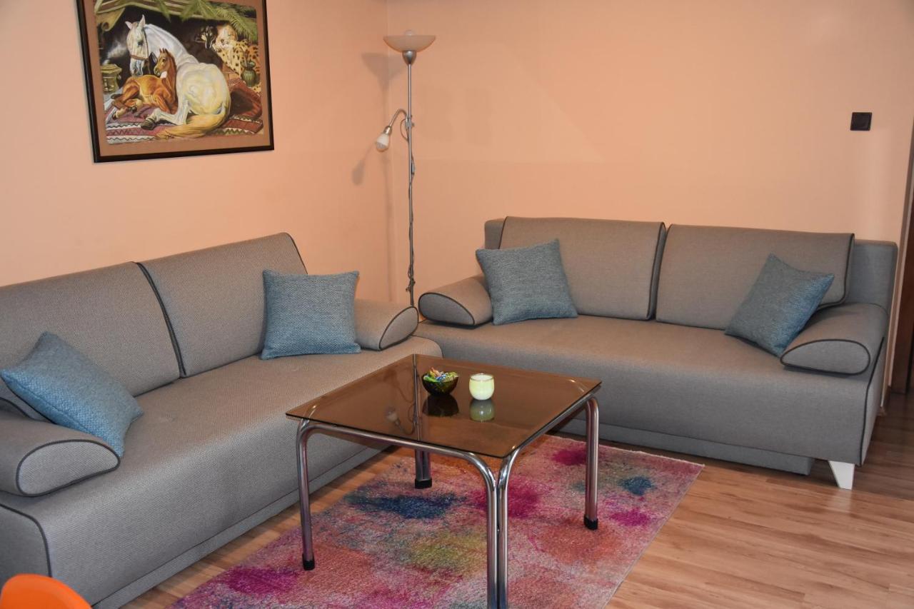 Dafinka Apartamento Banská Bystrica Exterior foto