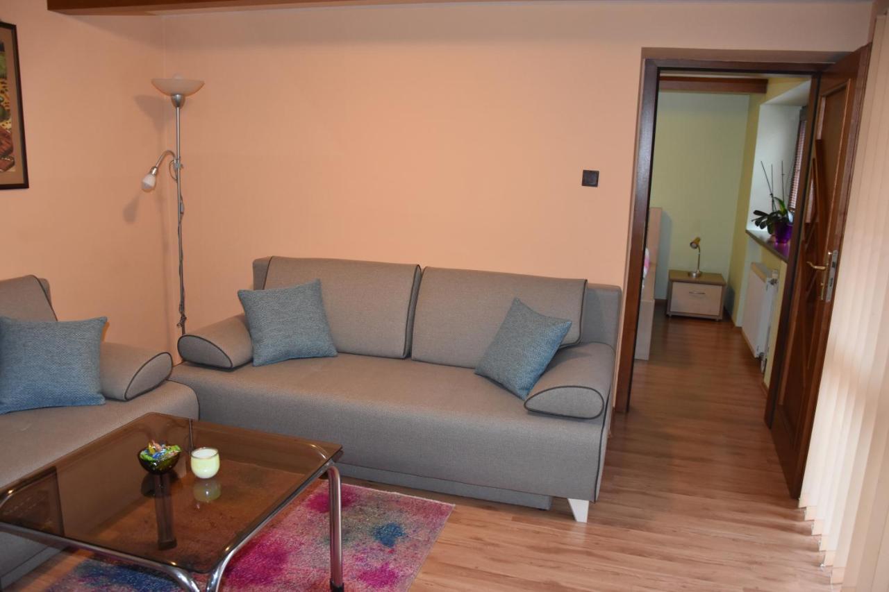 Dafinka Apartamento Banská Bystrica Exterior foto