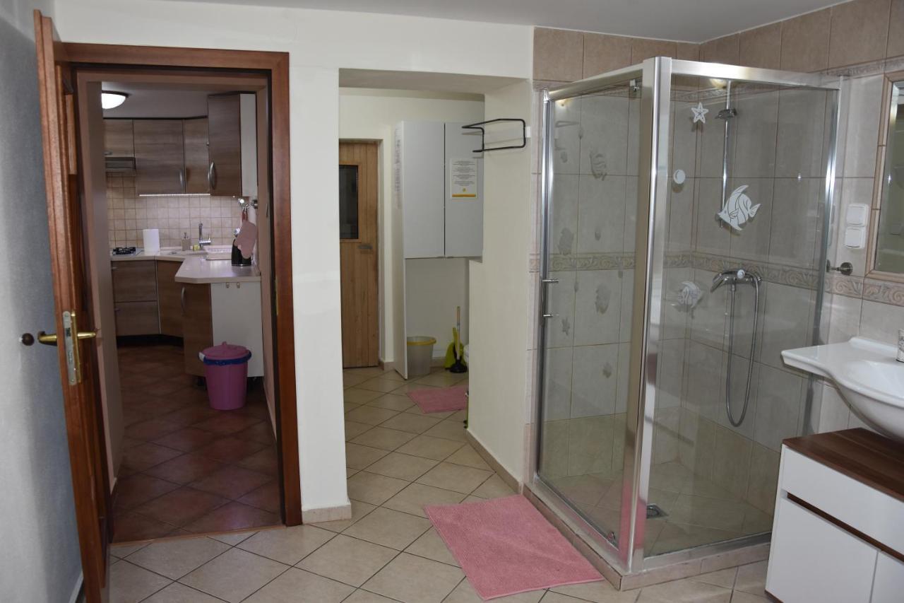Dafinka Apartamento Banská Bystrica Exterior foto