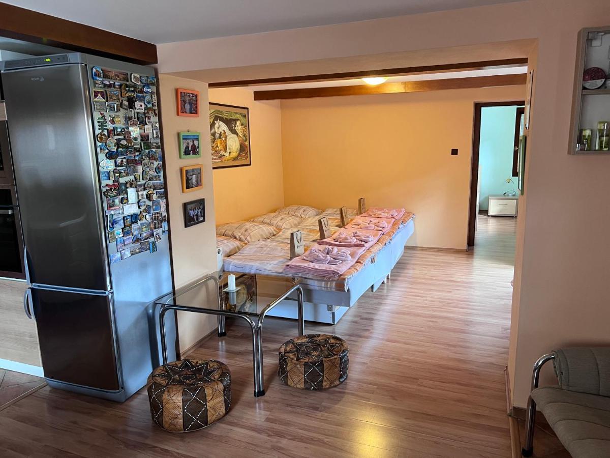 Dafinka Apartamento Banská Bystrica Exterior foto