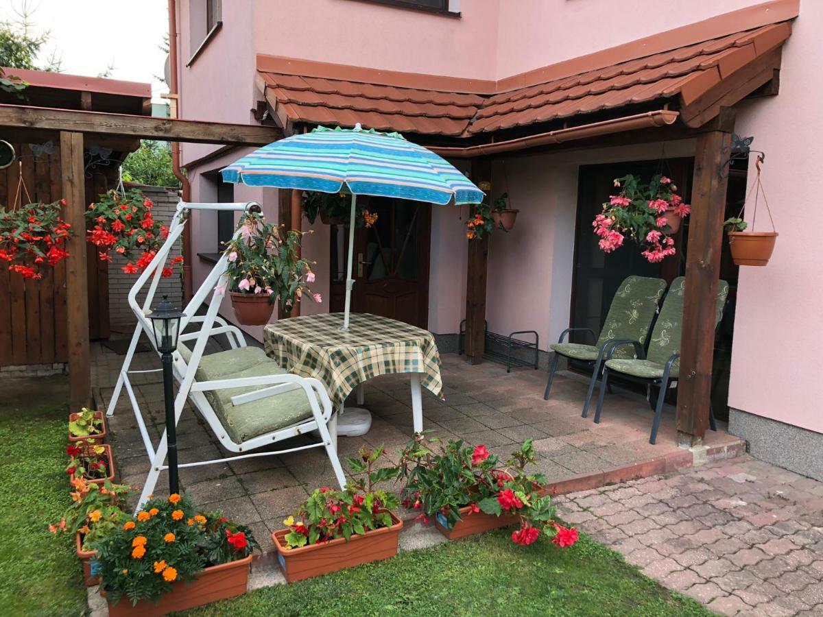 Dafinka Apartamento Banská Bystrica Exterior foto